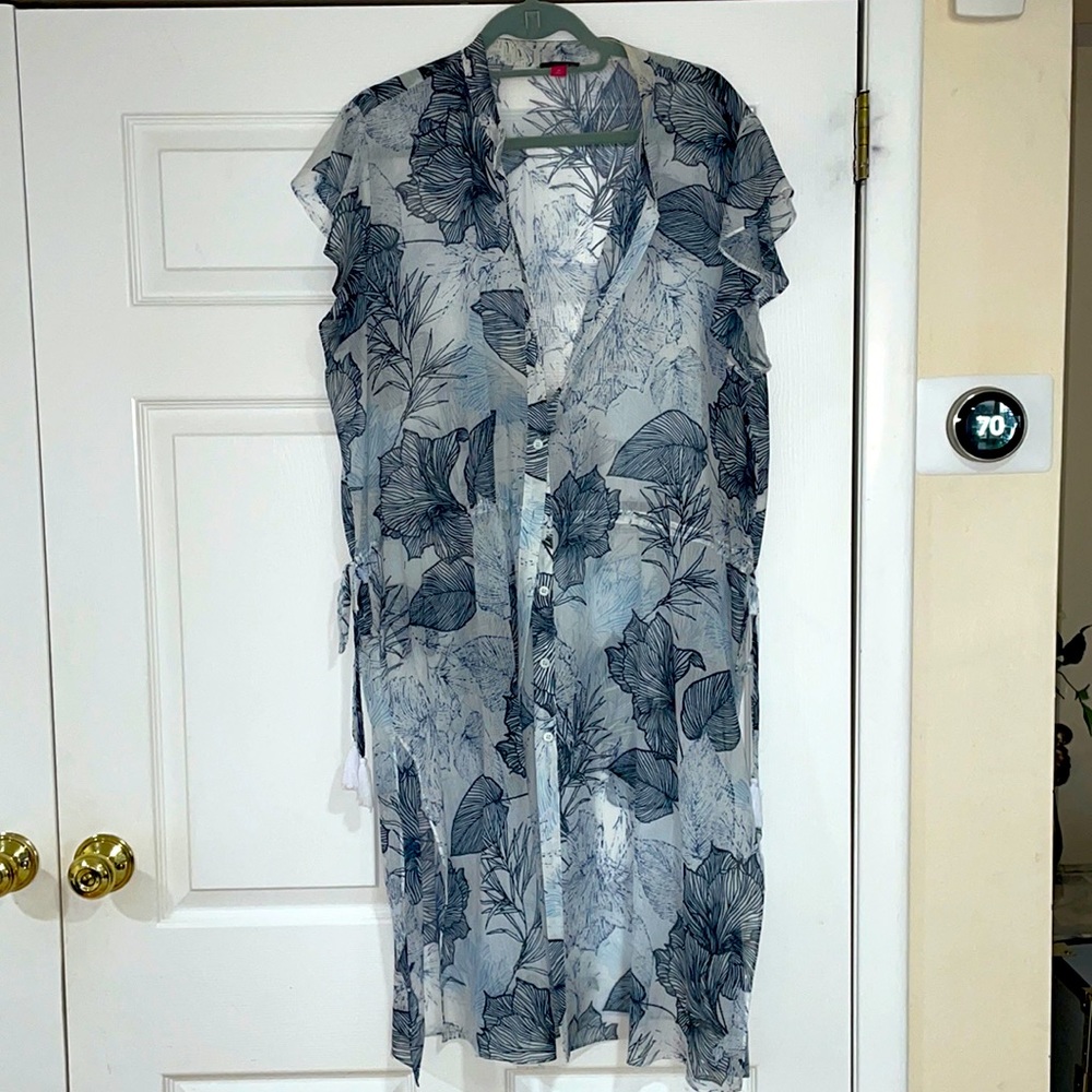 Vince Camuto plus size lightweight cover SZ 2x